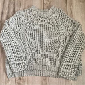 ❄️5/$18❄️ Gray/Silver Chunky Knit Sweater